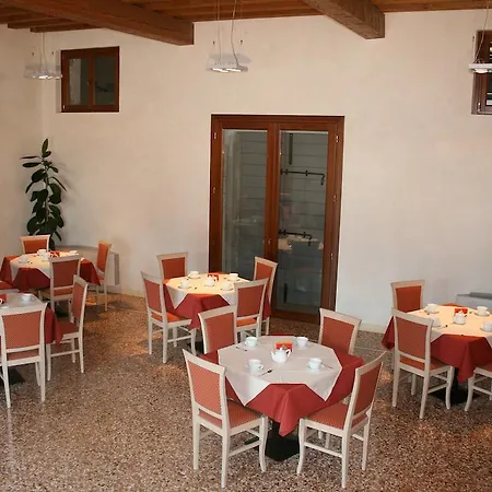 فندق مبيت وإفطار La Meridiana 3*